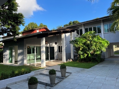 Casa Alto Padrão na Caxangá com 05 quartos.