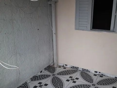 Casa com 4 cômodos Locação Jardim Bela Vista