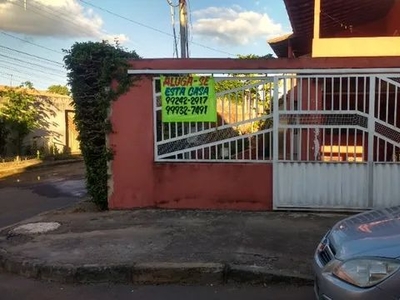 Casa de 2 quartos com garagem no Bairro Centro