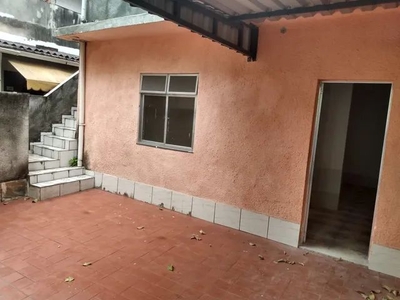 Casa de Vila - Próximo a Oliveira Belo - Vila da Penha