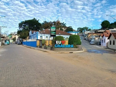 Casa no melhor ponto da cidade de Chácara!!!