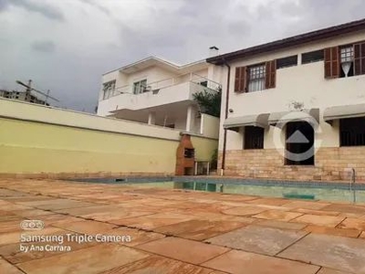 Casa para alugar em Jardim Itamarati de 327.00m² com 4 Quartos, 2 Suites e 4 Garagens