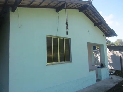 Casa para aluguel com 2 quartos em Maceió - Niterói - RJ