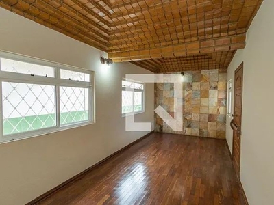 Casa para Aluguel - Planalto, 3 Quartos, 124 m2