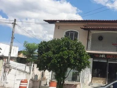 Casa para aluguel tem 11 metros quadrados com 3 quartos em Centro - Itaboraí - RJ