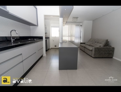 Apartamento no Bairro Vila Nova em Blumenau com 3 Dormitórios (3 suítes) e 158 m²