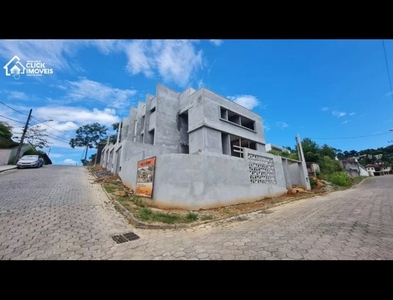 Casa no Bairro Escola Agrícola em Blumenau com 2 Dormitórios (2 suítes) e 125 m²