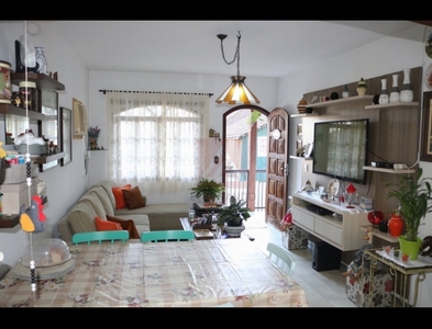 Casa no Bairro Itoupava Seca em Blumenau com 4 Dormitórios