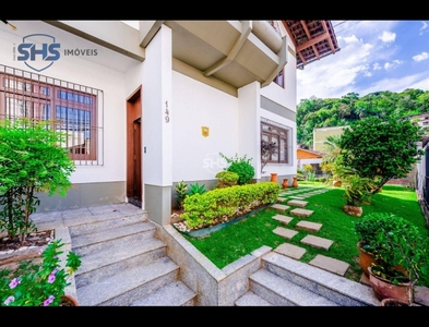 Casa no Bairro Ponta Aguda em Blumenau com 6 Dormitórios e 406 m²