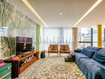 Apartamento à venda em Higienópolis com 220 m², 3 quartos, 1 suíte, 1 vaga
