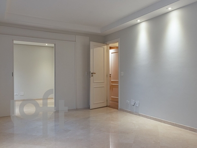 Apartamento à venda em Moema Pássaros com 127 m², 3 quartos, 3 suítes, 3 vagas
