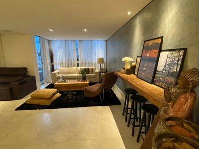 Apartamento à venda em Vila Andrade com 130 m², 3 quartos, 2 suítes, 3 vagas