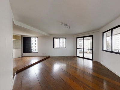 Apartamento à venda em Vila Andrade com 200 m², 3 quartos, 2 suítes, 3 vagas