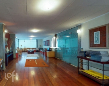 Apartamento à venda em Vila Madalena com 74 m², 2 quartos, 2 vagas