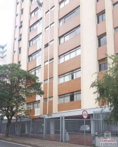 Apartamento com 3 quartos para alugar no bairro Centro, 150m²