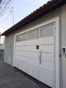 Casa com 2 quartos à venda no bairro Vila Esperança, 80m²