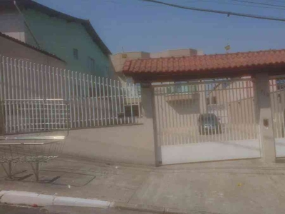 Casa com 2 quartos à venda no bairro Vila Matilde, 70m²