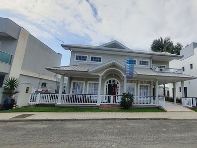 Casa em Barra, Balneário Camboriú/SC de 200m² 3 quartos para locação R$ 15.000,00/mes