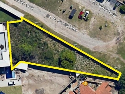 Terreno com 950m² no bairro sapiranga, cidade leste, terreno murado, são 70 metros de frente, medidas irregulares