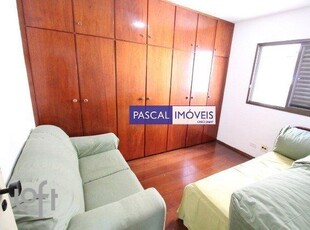 Apartamento à venda em Campo Belo com 65 m², 2 quartos, 1 vaga