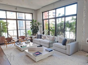 Apartamento à venda em Itaim Bibi com 310 m², 2 quartos, 2 suítes, 5 vagas