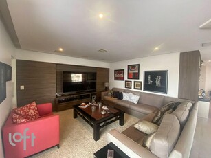 Apartamento à venda em Paraíso com 262 m², 3 quartos, 3 suítes, 4 vagas