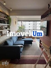 Apartamento à venda em Vila Madalena com 68 m², 2 quartos, 1 suíte, 1 vaga