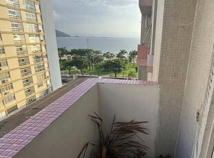 Apartamento para alugar com vista para o mar e varanda no Embaré!