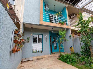 Casa com 2 quartos à venda no bairro Cohab B, 81m²
