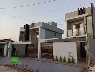 Casa com 2 quartos à venda no bairro Vila Verde, 78m²