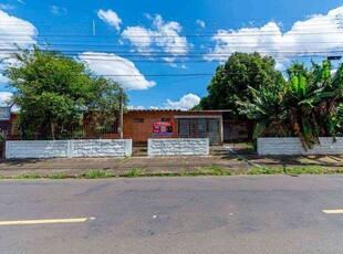 Casa com 3 quartos à venda no bairro Bonsucesso, 100m²