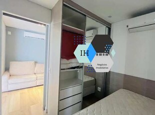 Lindo apartamento de 2 quartos e 2 banheiros Com 112 m2 de área e 1 vaga de garagem