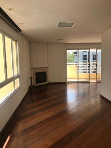 Apartamento à venda em Vila Andrade com 160 m², 3 quartos, 2 suítes, 3 vagas