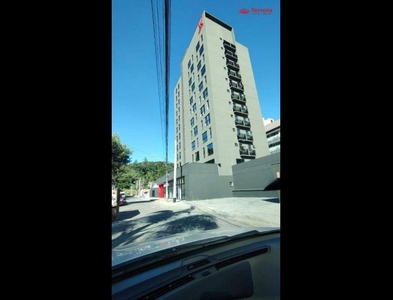 Apartamento no Bairro Garcia em Blumenau com 1 Dormitórios e 30 m²