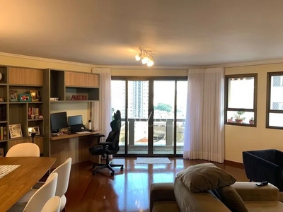 Apartamento para alugar em Vila Assunção de 200.00m² com 4 Quartos, 2 Suites e 4 Garagens
