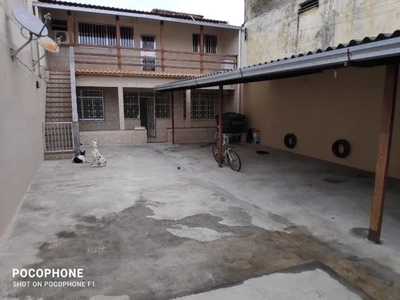 Casa com 6 quartos e garagem em Nilópolis - Nova Cidade
