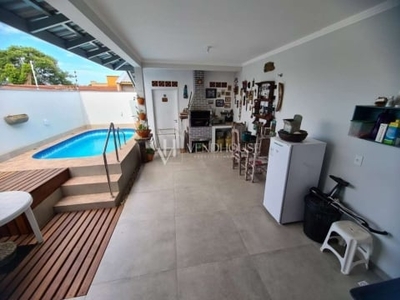 Casa com piscina à venda com 2 dormitórios, sendo 1 suíte, 80,00m², r$535.000,00, bairro itajuba, barra velha, santa catarina.