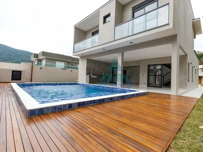 Casa de Condomínio para venda em Lagoinha de 206.00m² com 4 Quartos, 4 Suites e 2 Garagens