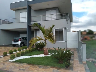 Casa de Condomínio para venda em Parque Brasil 500 de 250.00m² com 4 Quartos, 3 Suites e 4