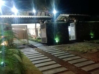 Casa duplex com 6/4 varanda decorada e mobilada em condomínio de praia no parque jacuípe para vender em barra do jacuípe camaçari bahia