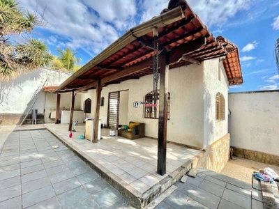 Casa em condomínio fechado com 1 quarto à venda na bérgamo, 1, bandeirantes, belo horizonte por r$ 900.000