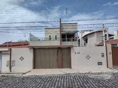 Casa Para Vender com 4 quartos 4 suítes no bairro Nova Parnamirim em Parnamirim