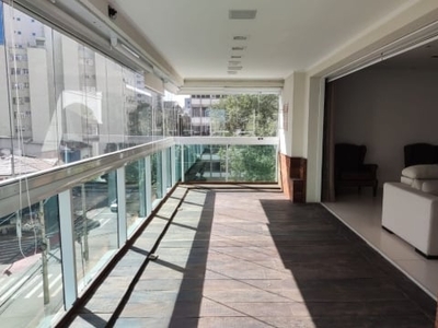 Lindo apartamento com 155m² e 3 vagas no paraíso!