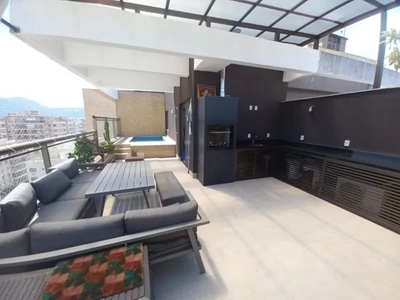 PARK PREMIUM Cobertura duplex, com piscina e churrasqueira finamente decorada no Recreio