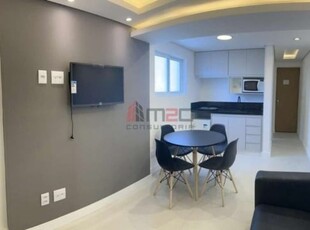 Apartamento com 1 quarto e 1 banheiro para alugar, 28 m² por r$ 2.500/mês