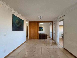 Apartamento com 3 quartos à venda no bairro Jardim Botânico, 160m²