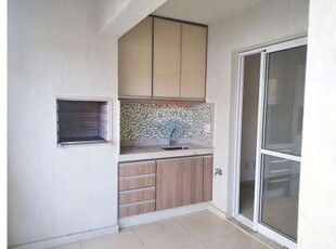 Apartamento com 3 quartos e 2 banheiros para alugar, 95 m²