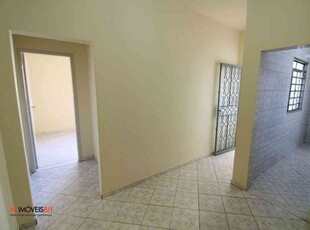 Casa com 1 quarto para alugar no bairro São José, 35m²