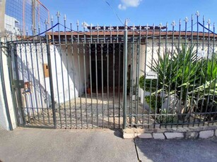 Casa com 3 quartos à venda no bairro Dom Bosco, 150m²