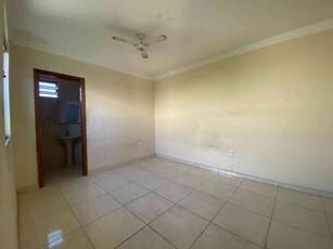 Casa com 6 quartos à venda no bairro Floresta, 156m²